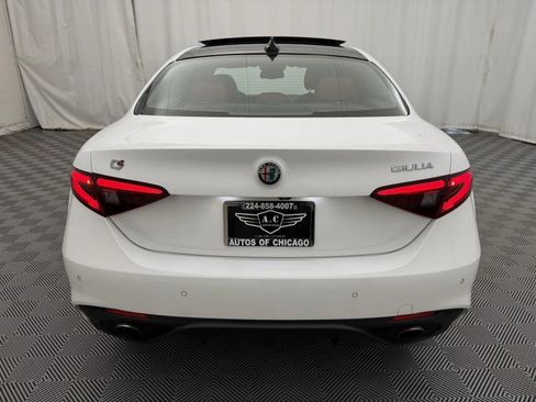 Used 2018 Alfa Romeo Giulia AWD image 7