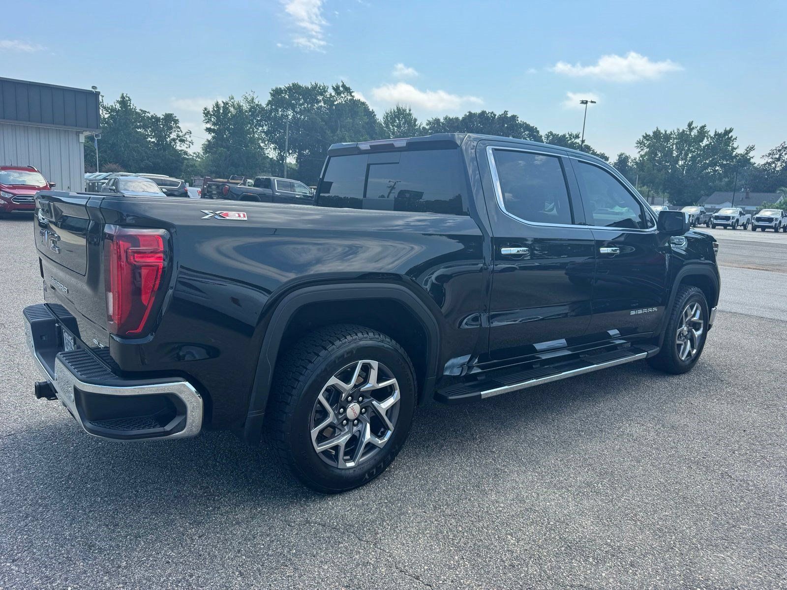 Certified 2024 GMC Sierra 1500 SLT w/ SLT Premium Plus Package AWD/4WD image 6