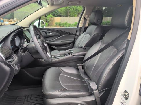 Used 2018 Buick Envision Essence FWD image 17