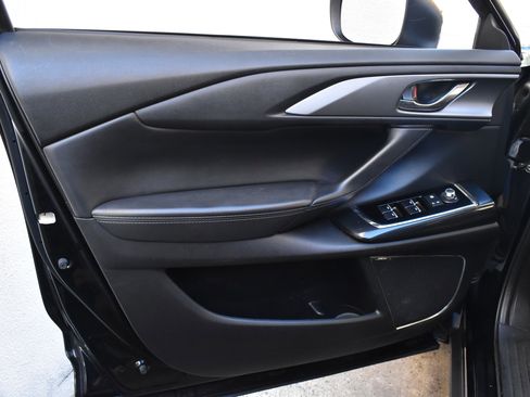 Used 2018 MAZDA CX-9 Touring w/ Touring Premium Package image 25