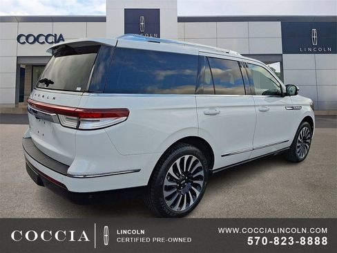 Certified 2024 Lincoln Navigator Black Label image 4