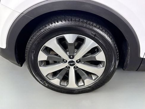 Used 2022 Kia Telluride EX w/ EX Premium Package AWD/4WD image 39