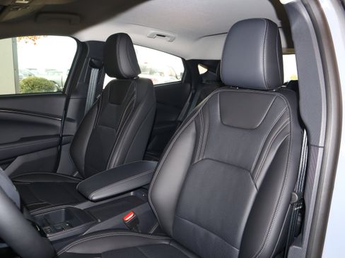 New 2025 Ford Mustang Mach-E Premium image 32