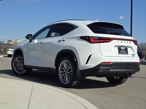 New 2026 Lexus NX 350h AWD w/ Premium Package image 22