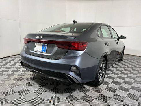 Used 2024 Kia Forte LXS image 7