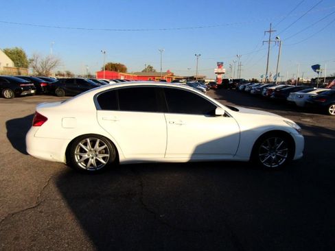 Used 2010 INFINITI G37 Journey w/ Premium Pkg image 4