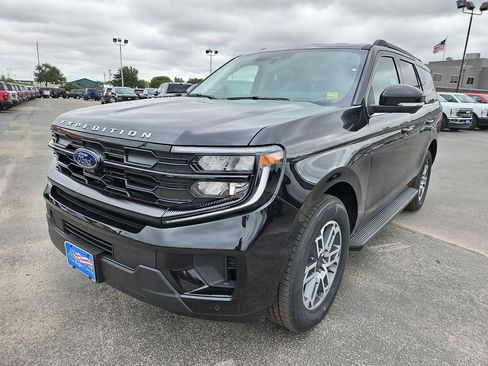 New 2026 Ford Expedition Active RWD image 4