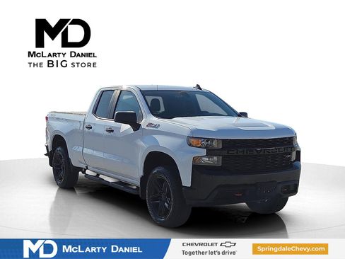 Certified 2019 Chevrolet Silverado 1500 Custom Trail Boss w/ Custom Convenience Package image 1