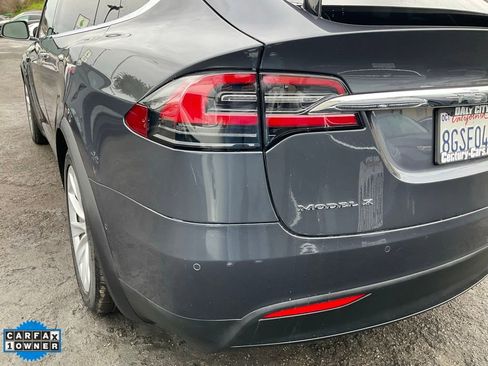 Used 2018 Tesla Model X 100D image 94