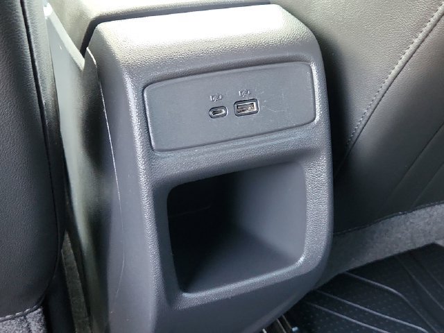 Used 2024 Chevrolet Trax LT w/ Driver Confidence Package FWD image 27