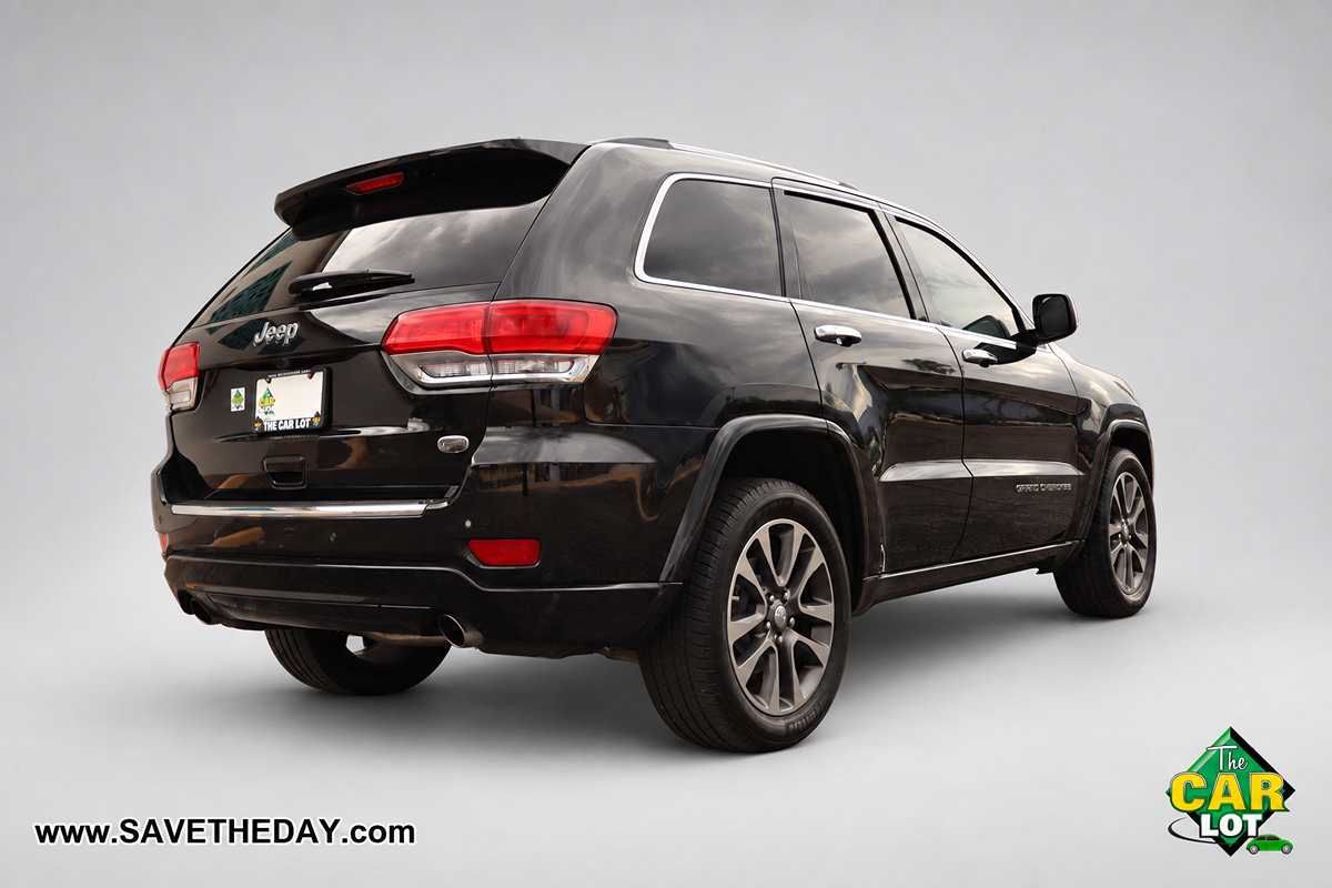 Used 2017 Jeep Grand Cherokee Overland RWD image 8
