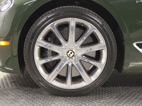 Used 2020 Bentley Continental GT image 16