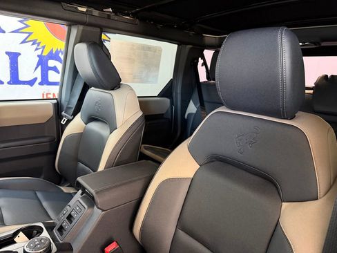 New 2025 Ford Bronco Big Bend w/ Black Diamond Package image 14