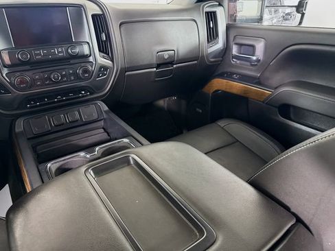 Used 2015 Chevrolet Silverado 2500 LTZ w/ Duramax Plus Package AWD/4WD image 26