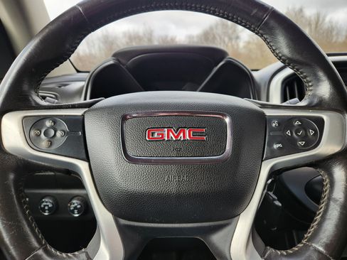 Used 2015 GMC Canyon SLE w/ SLE Convenience Package AWD/4WD image 2