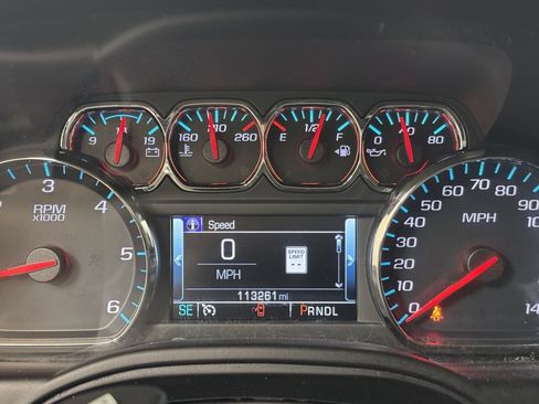 Used 2020 Chevrolet Suburban LT image 33