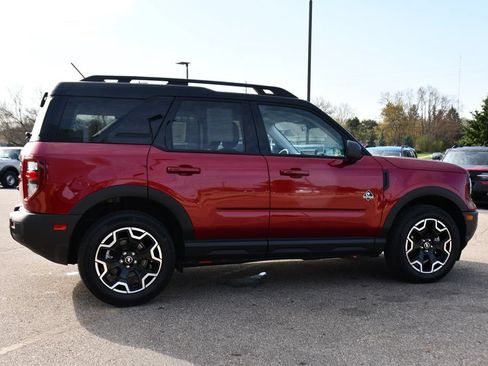 Used 2025 Ford Bronco Sport Outer Banks w/ Outer Banks Tech Package+ AWD/4WD image 7