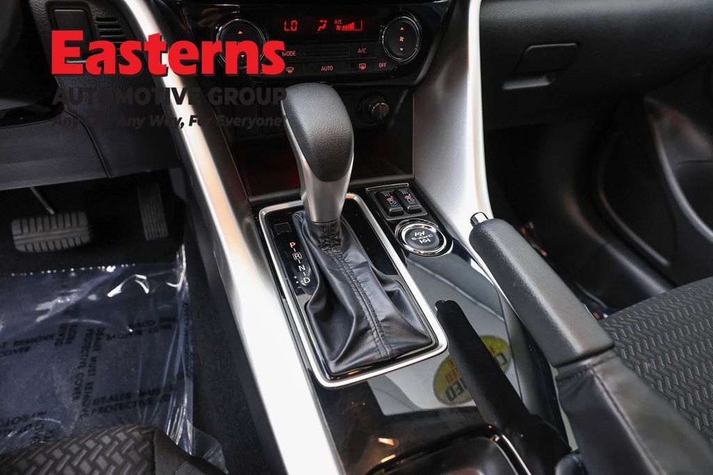 Used 2026 Mitsubishi Eclipse Cross LE AWD/4WD image 15