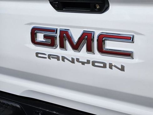 New 2026 GMC Canyon Elevation w/ Convenience Package image 10