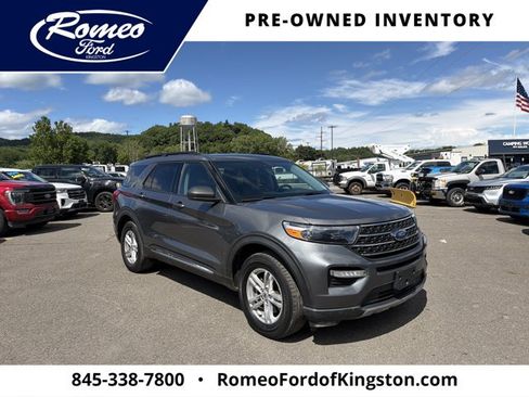 Certified 2022 Ford Explorer XLT w/ Equipment Group 202A AWD/4WD image 3