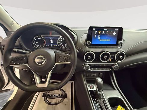 Used 2025 Nissan Sentra SV FWD image 36