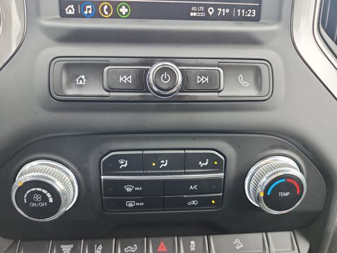 Used 2024 GMC Sierra 2500 Pro w/ Convenience Package image 16