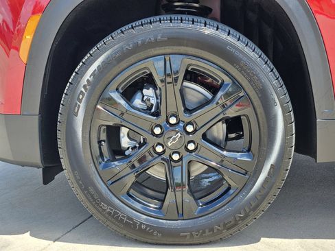 New 2027 Chevrolet Traverse LT w/ Midnight/Sport Edition FWD image 12