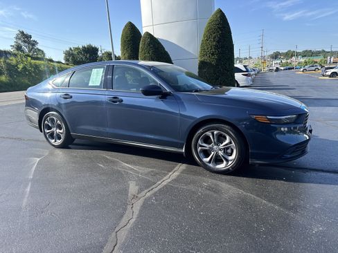 Used 2024 Honda Accord EX image 1
