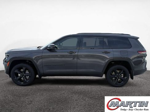 New 2025 Jeep Grand Cherokee L Limited w/ Luxury Tech Group II AWD/4WD image 2