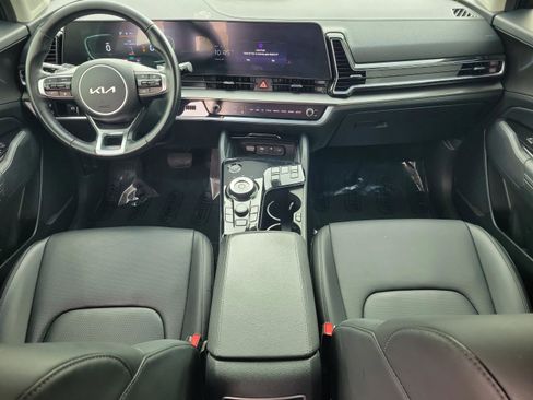 Used 2024 Kia Sportage EX image 18