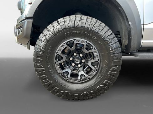 Used 2022 Ford F150 Raptor w/ Raptor 37 Performance Package AWD/4WD image 9