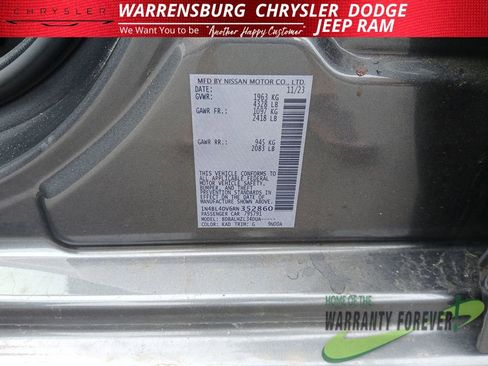 Used 2024 Nissan Altima 2.5 SV FWD image 11