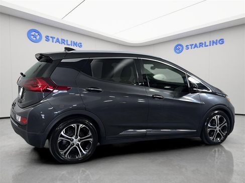 Used 2017 Chevrolet Bolt Premier w/ Driver Confidence II Package image 10