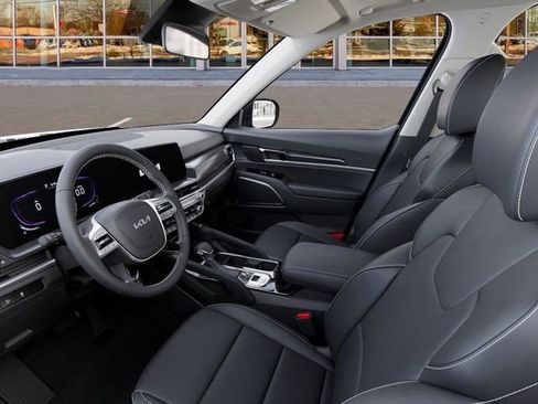 New 2025 Kia Telluride S image 17