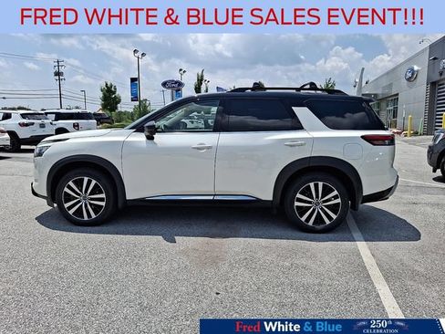 Used 2024 Nissan Pathfinder Platinum w/ Cargo Package AWD/4WD image 6