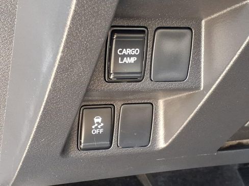 Used 2023 Nissan Frontier SV RWD image 17