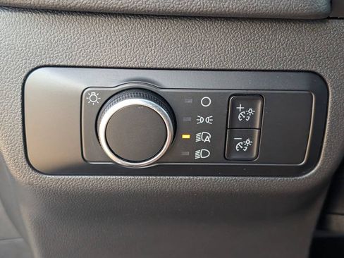 Used 2025 Ford Escape ST-Line FWD image 24