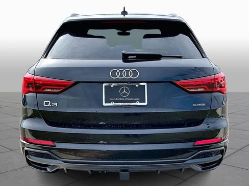 Used 2022 Audi Q3 2.0T Premium image 4