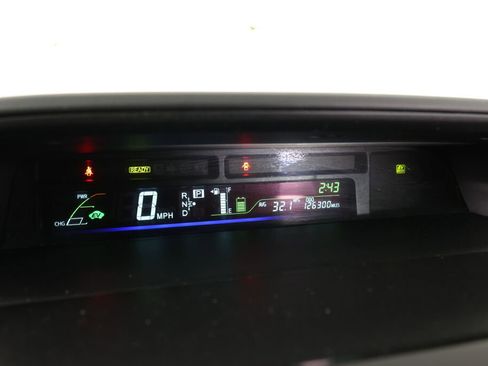 Used 2014 Toyota Prius V Two image 29