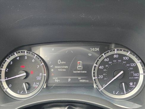 Used 2022 Toyota Highlander XLE FWD image 13