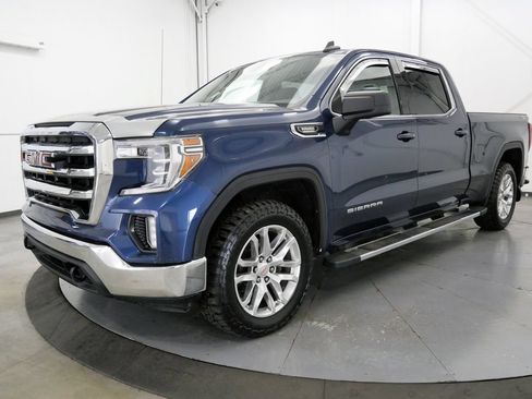 Used 2021 GMC Sierra 1500 SLE w/ X31 Off-Road Package AWD/4WD image 3