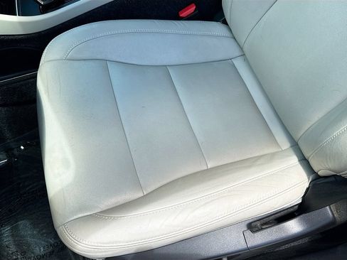 Used 2021 Volvo XC40 T4 Momentum w/ Premium Package FWD image 20