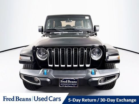 Used 2023 Jeep Wrangler Unlimited Sahara AWD/4WD image 2