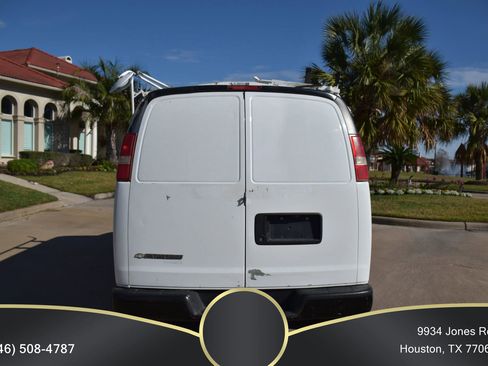 Used 2012 Chevrolet Express 2500 w/ Power Package image 6