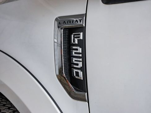 Used 2022 Ford F250 Lariat w/ Lariat Ultimate Package AWD/4WD image 54