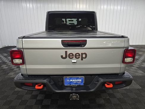 Used 2022 Jeep Gladiator Mojave w/ Cold Weather Group AWD/4WD image 11