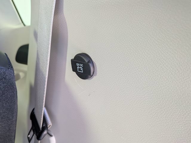 Used 2024 Chrysler Pacifica Touring-L FWD image 13