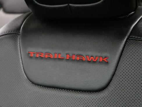 Certified 2022 Jeep Cherokee Trailhawk w/ Premium Leather Package image 24