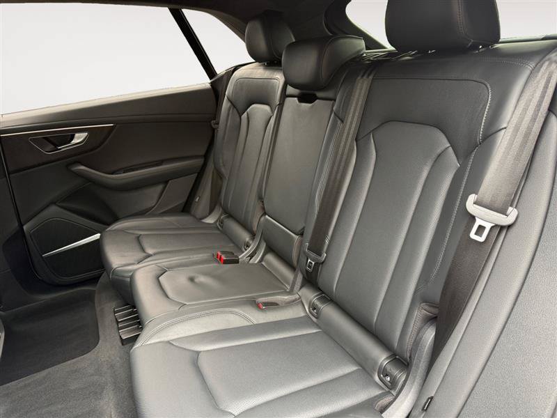 Used 2022 Audi Q8 Prestige AWD/4WD image 15