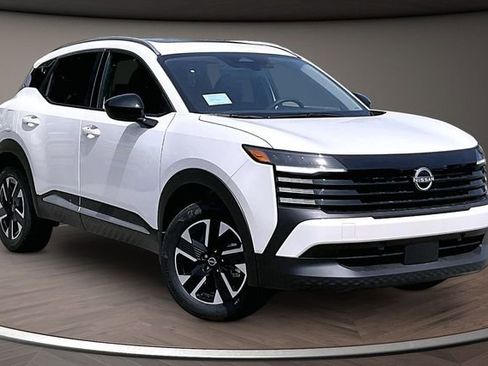 New 2026 Nissan Kicks SV w/ SV Premium Package AWD/4WD image 2